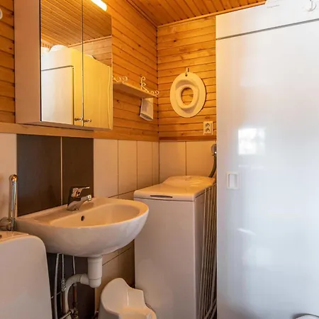 Naurisniemi By Interhome * Hankamäki